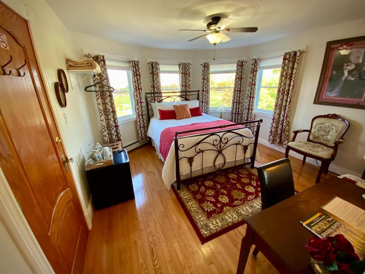 Twin Peaks B&B Mindemoya Cameră foto